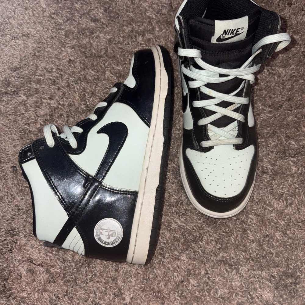 3Y Nike Black and Pistachio High-Tops